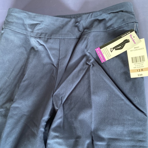 Dress pants - Picture 3 of 5